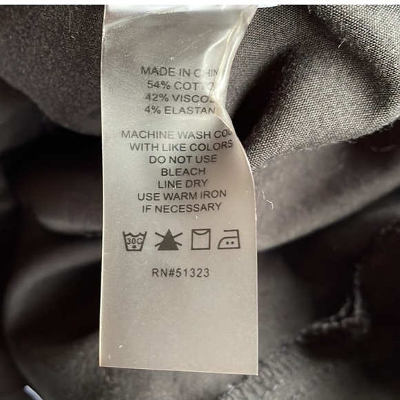 VINCE CAMUTO Skinny Pant Trouser Ponte Size 8 Business Casual Attire Solid Black - Picture 6 of 6